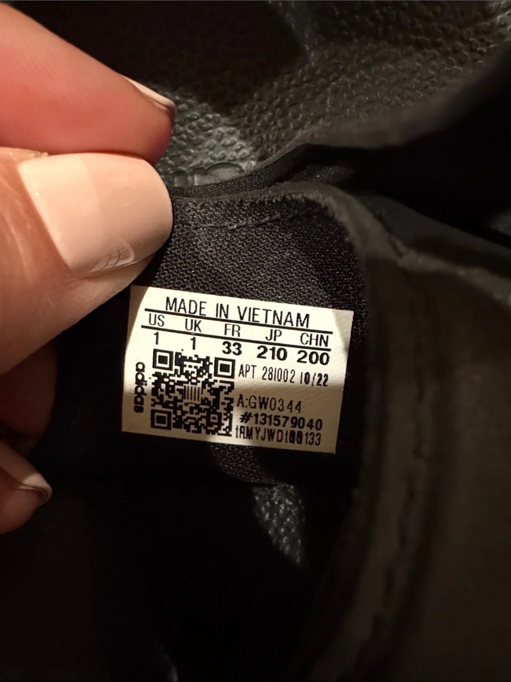 Adidas Black Kids Dual-Strap Slide Sandals with Logo - NWOT - kids size 1